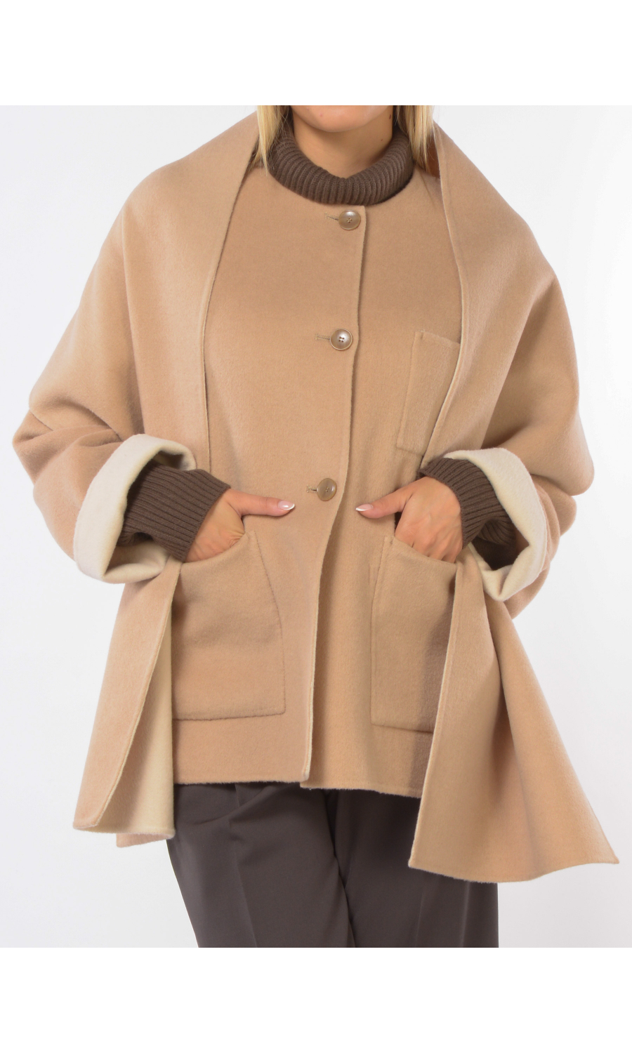 cappotto da donna Seventy a girocollo con tasche