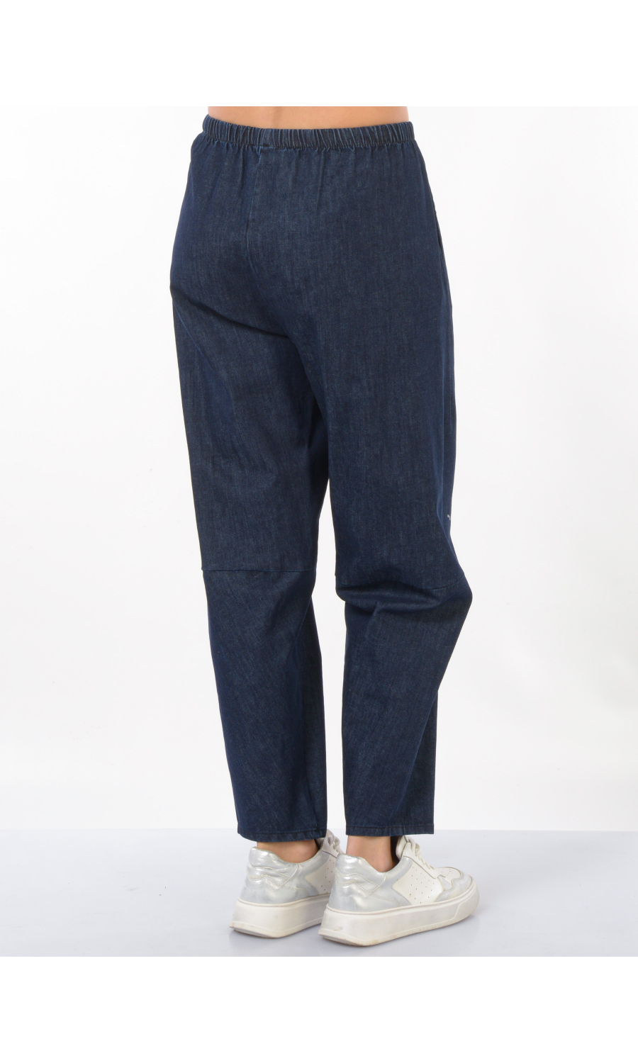 jeans da donna Jurere linea carrot con elastico