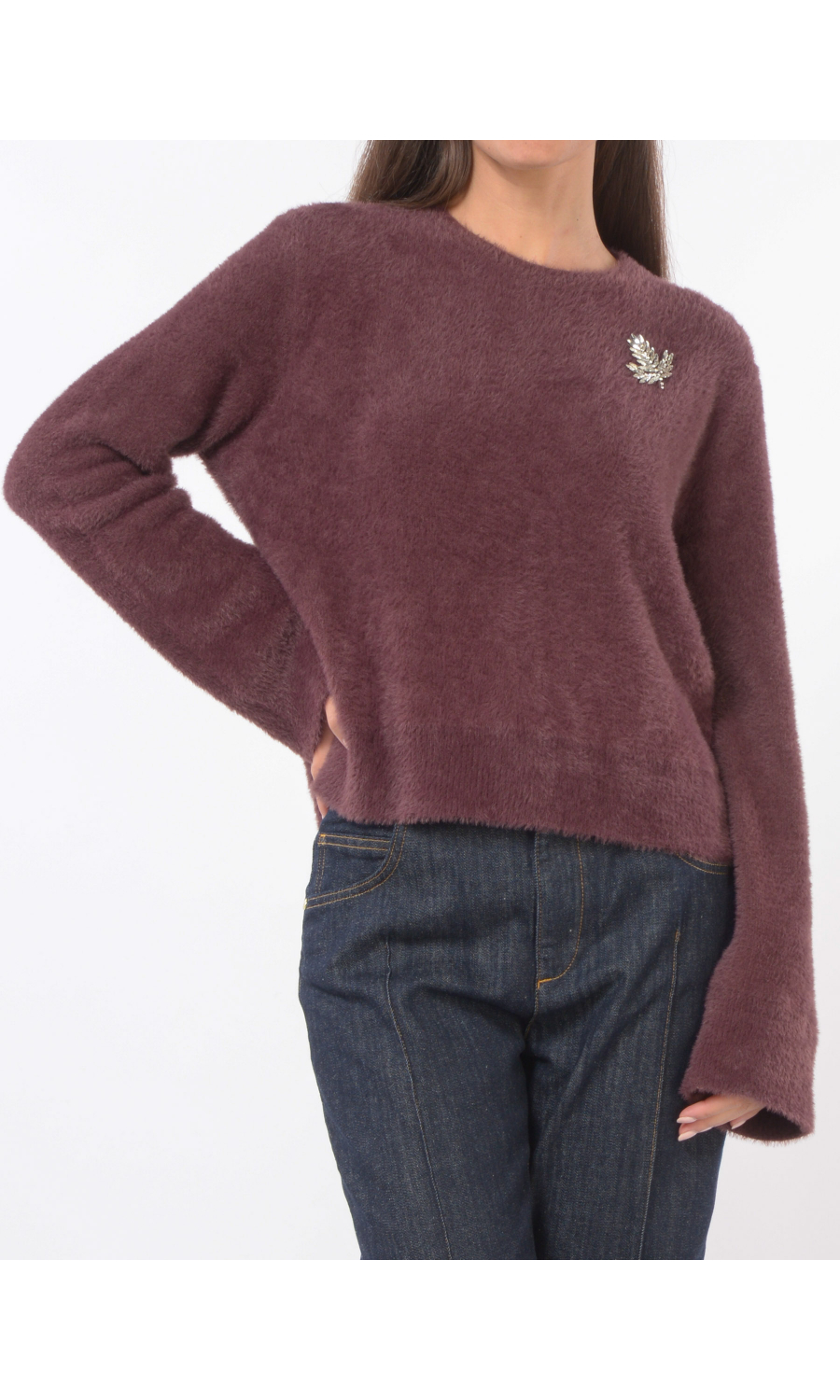 maglia da donna Kaos Jeans effetto peluche con spilla gioiello