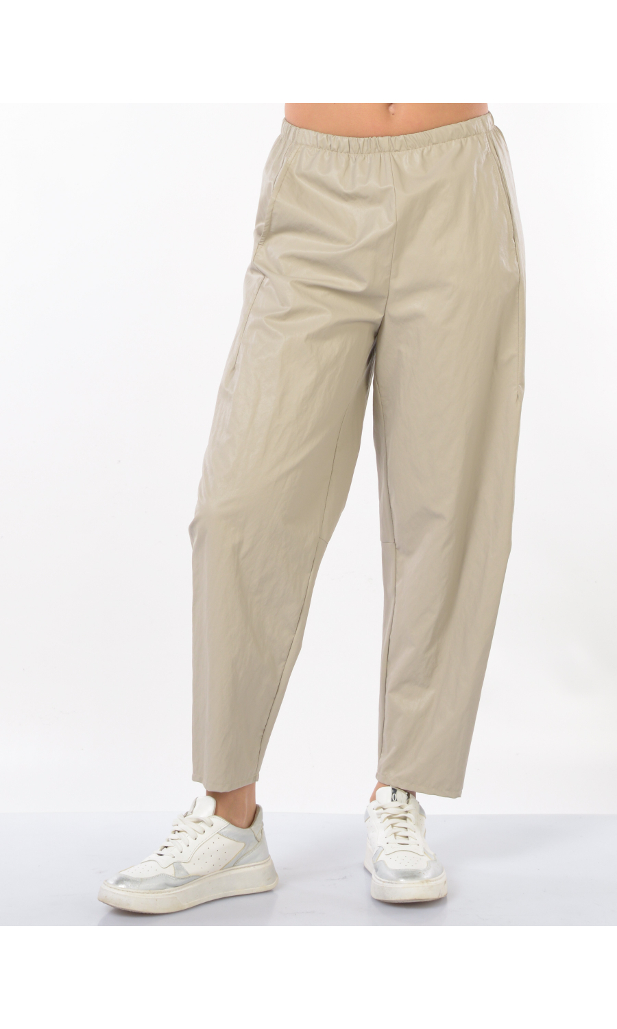 pantalone da donna Jurere effetto pelle con linea carrot