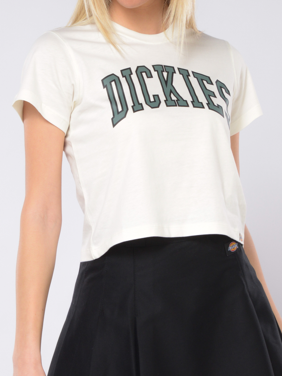 t Shirt da donna Dickies cropped con maxi logo
