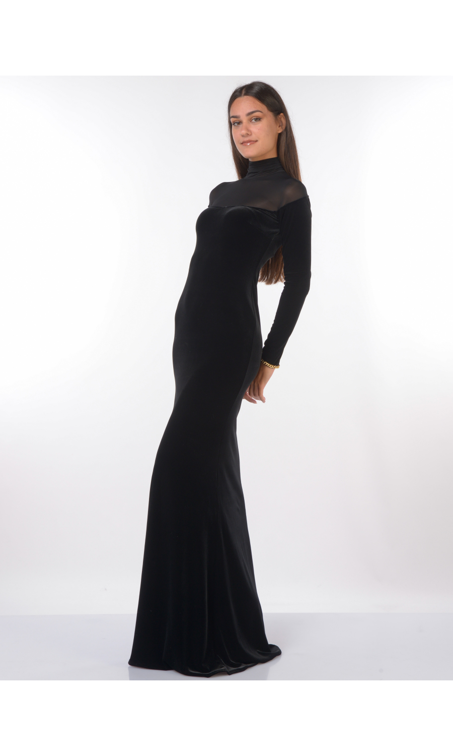 Abiti lunghi donna: un’espressione autentica di stile e femminilità