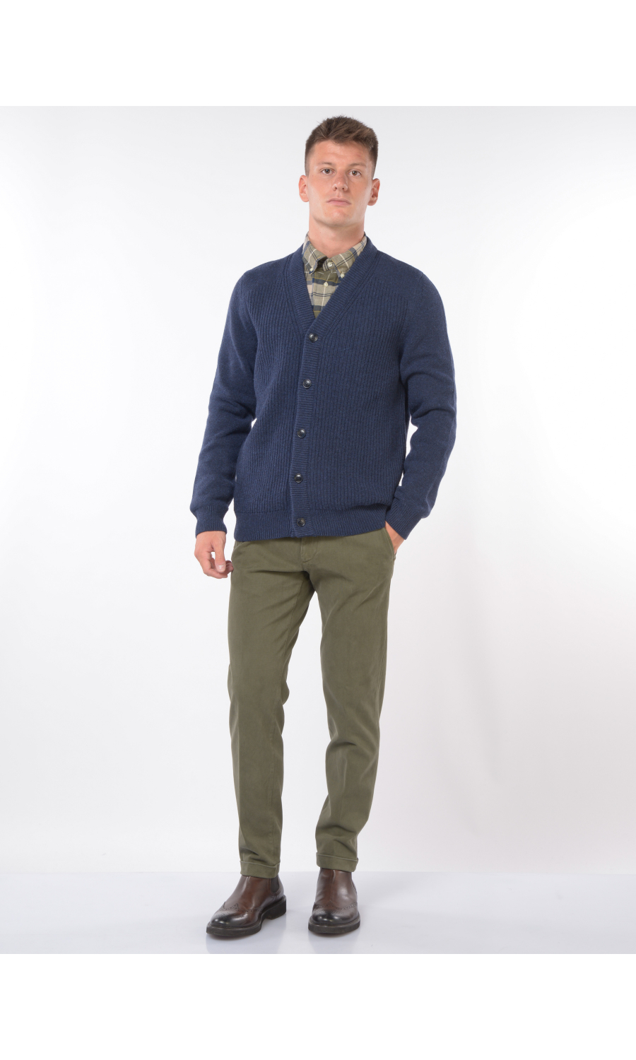 cardigan da uomo blu Barbour a coste piccolo logo