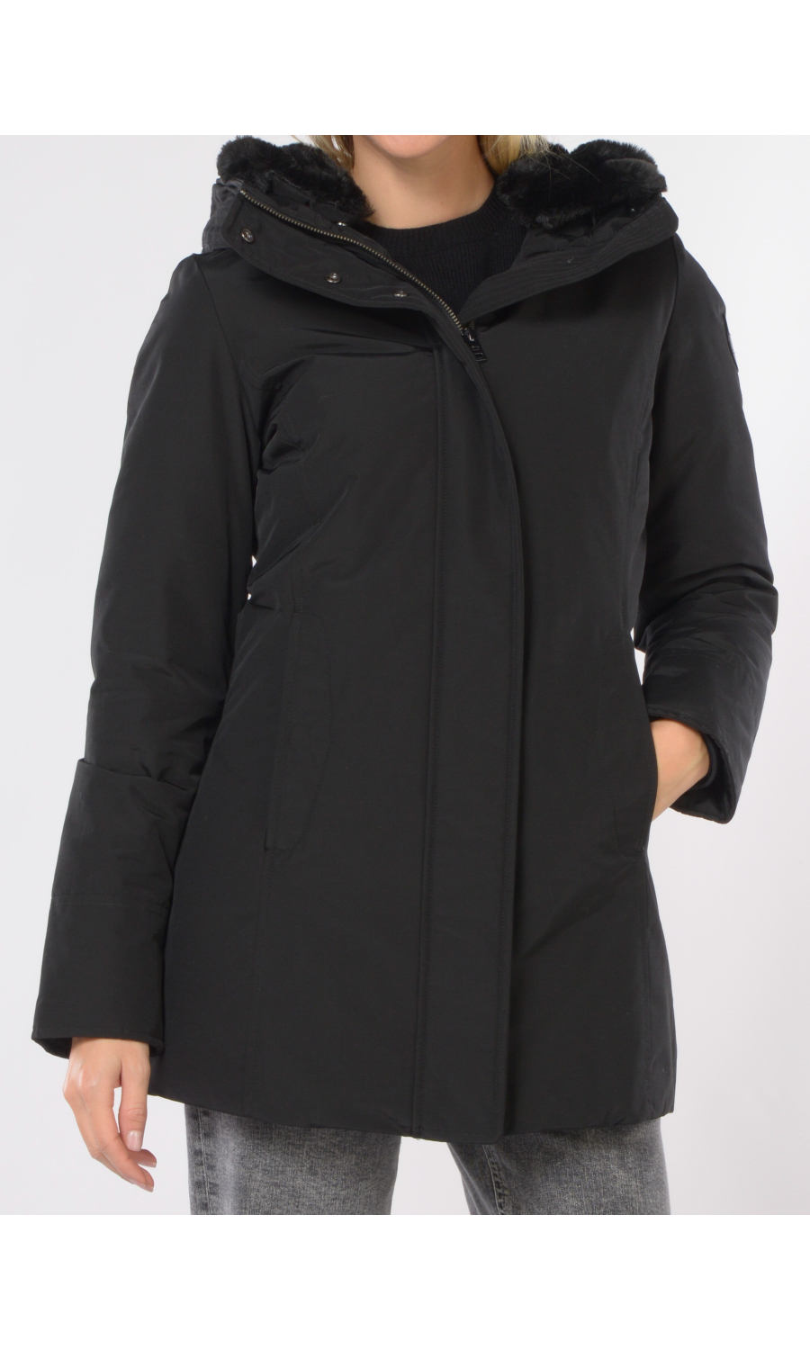 giubbino da donna nero Woolrich Boulder Parka con cappuccio
